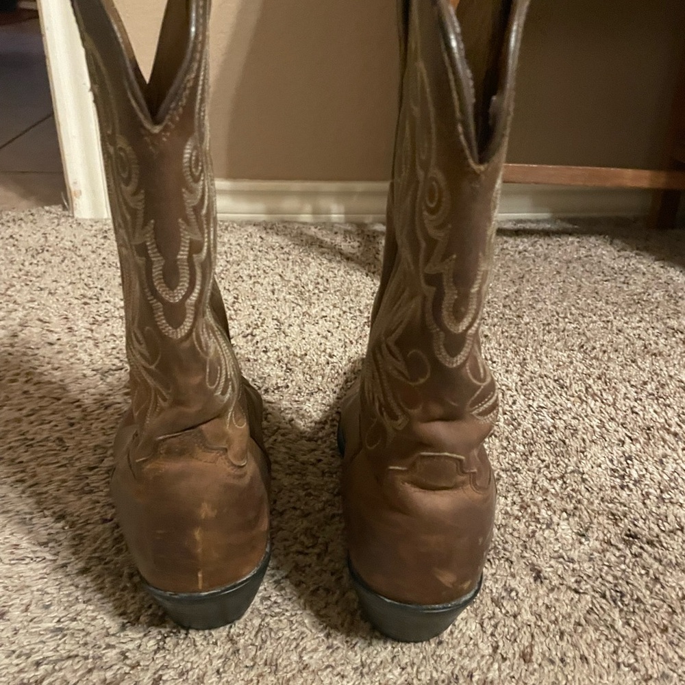 Ariat Tan Leather Cowboy Boots - Picture 3 of 7